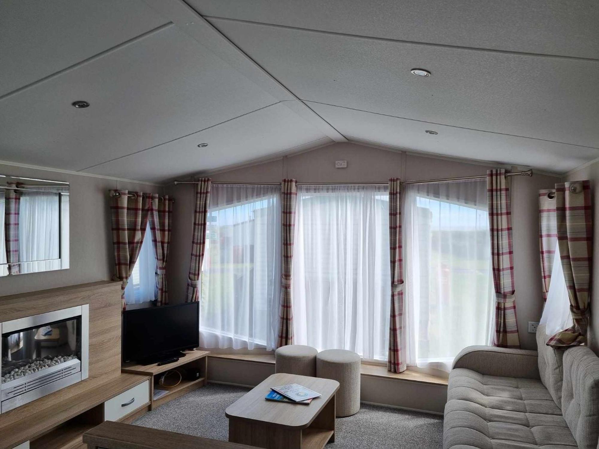 Red Lion Holiday Park アーブロース エクステリア 写真