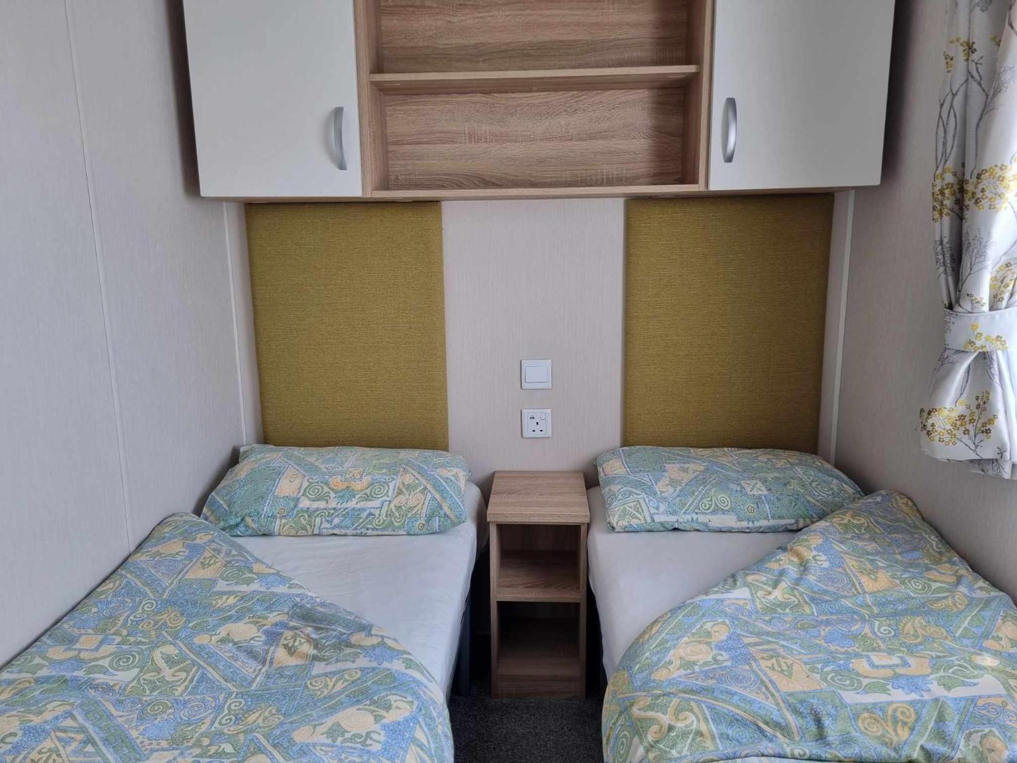 Red Lion Holiday Park アーブロース エクステリア 写真