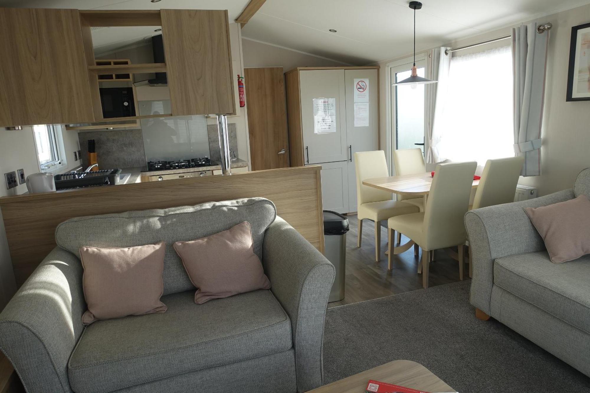 Red Lion Holiday Park アーブロース エクステリア 写真
