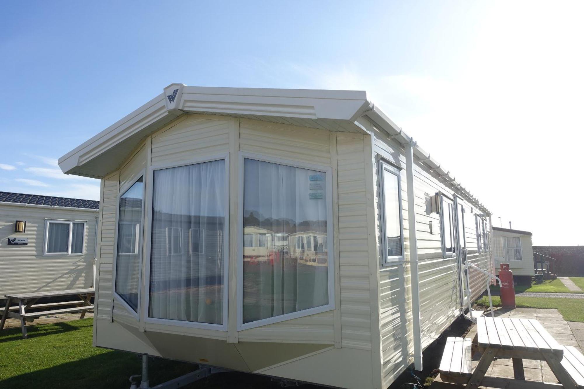 Red Lion Holiday Park アーブロース エクステリア 写真