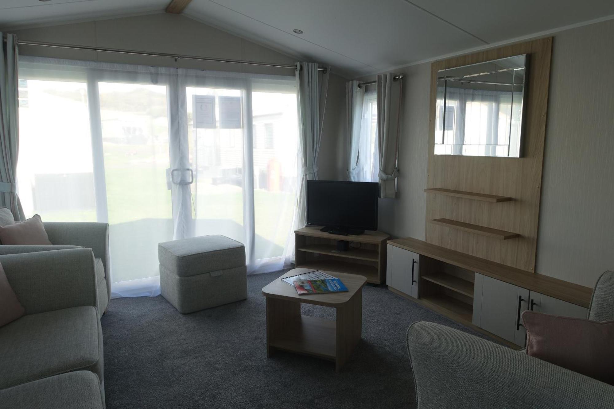Red Lion Holiday Park アーブロース エクステリア 写真